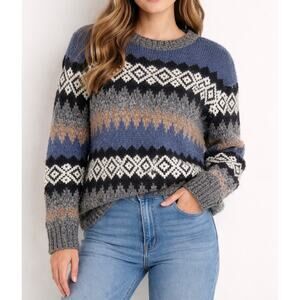 Evereve Fair Isle Fuzzy Knit Sweater Blue Gray Black Nordic Cozy Winter M